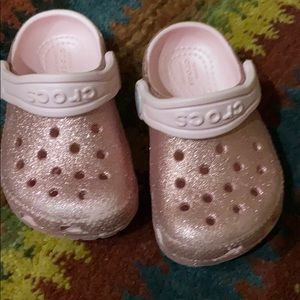 Toddler crocs
